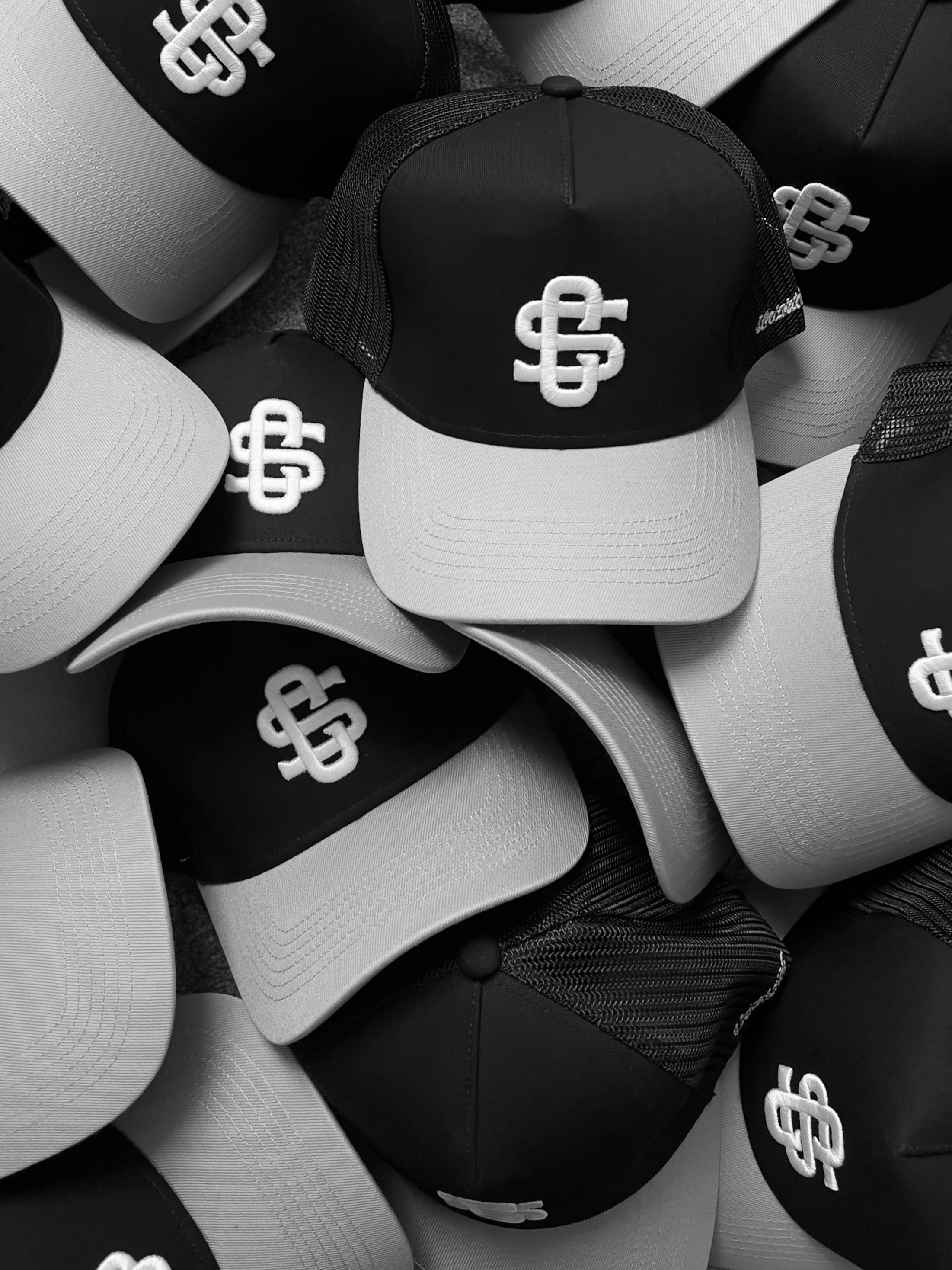 [SC] SINIORI CLUB 2 TONE TRUCKER HAT